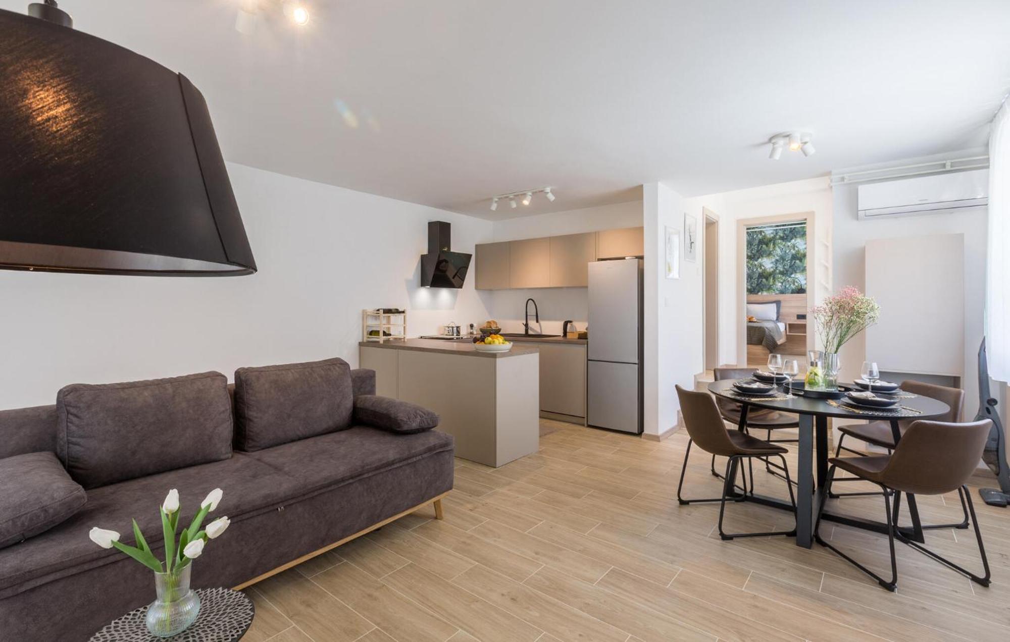 1 Bedroom Beautiful Apartment In Porec Luaran gambar