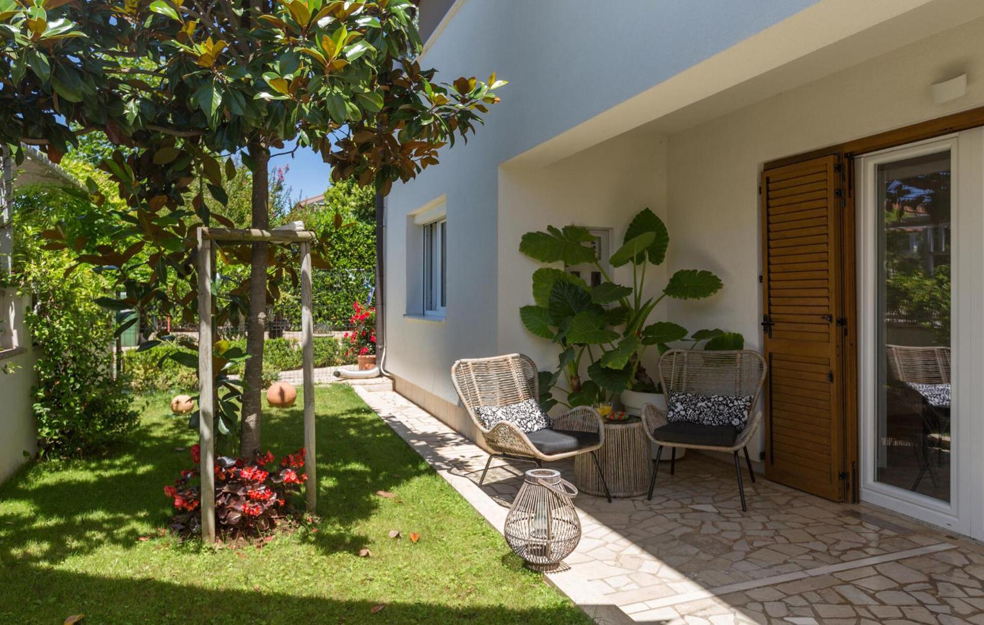1 Bedroom Beautiful Apartment In Porec Luaran gambar