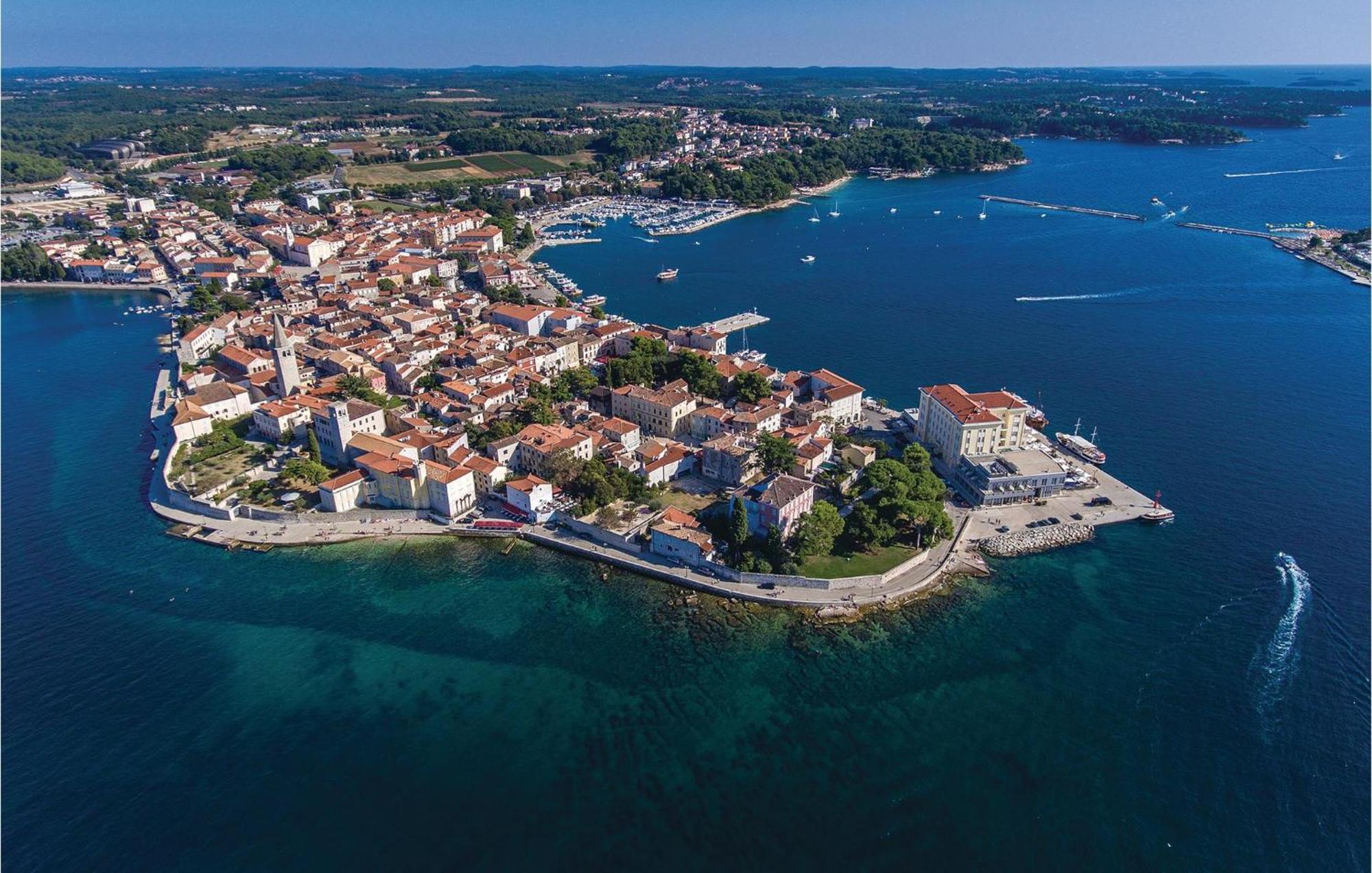 1 Bedroom Beautiful Apartment In Porec Luaran gambar